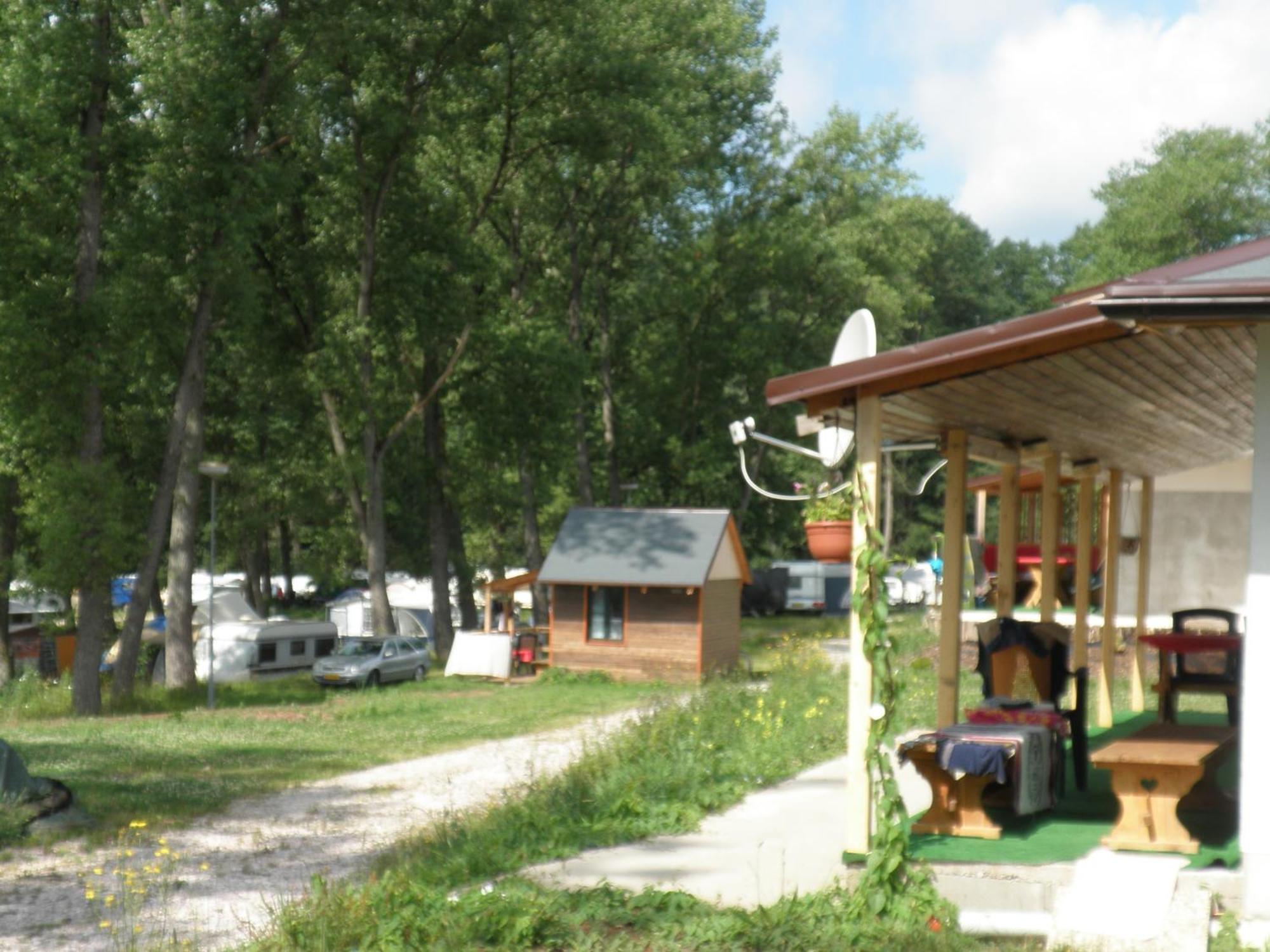 Family Bungalows & Camp Vrchlabí Rom bilde